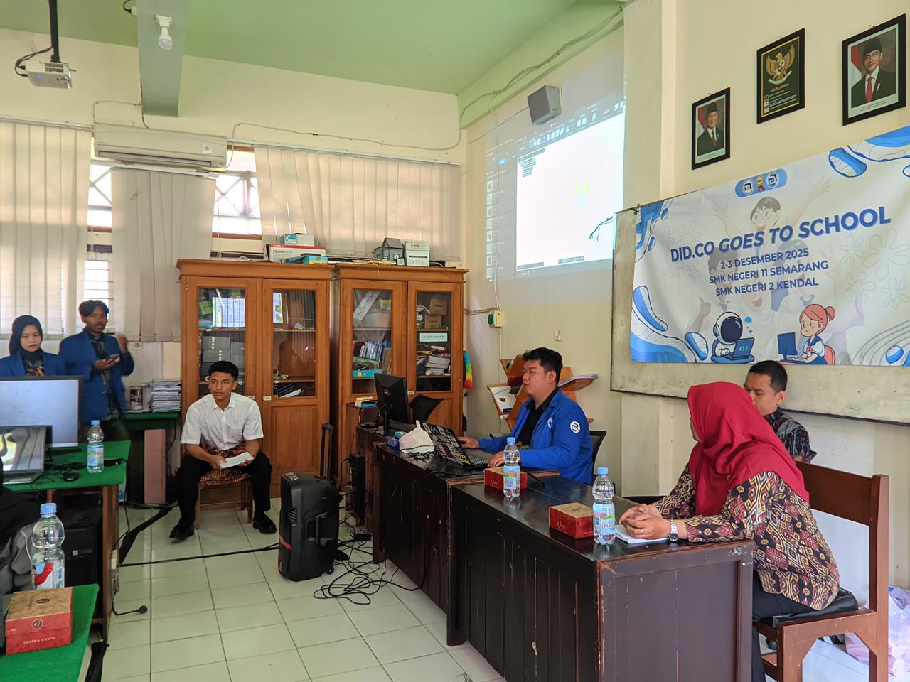 DID.Co Goes To School